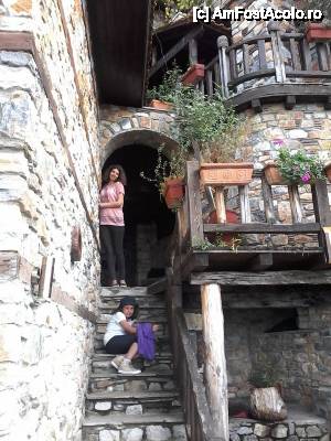 [P07] Tot Agnanti - coboram mai multe siruri de trepte spre partea de jos a tavernei » foto by dannaa
 - 
<span class="allrVoted glyphicon glyphicon-heart hidden" id="av564576"></span>
<a class="m-l-10 hidden" id="sv564576" onclick="voting_Foto_DelVot(,564576,3215)" role="button">șterge vot <span class="glyphicon glyphicon-remove"></span></a>
<a id="v9564576" class=" c-red"  onclick="voting_Foto_SetVot(564576)" role="button"><span class="glyphicon glyphicon-heart-empty"></span> <b>LIKE</b> = Votează poza</a> <img class="hidden"  id="f564576W9" src="/imagini/loader.gif" border="0" /><span class="AjErrMes hidden" id="e564576ErM"></span>