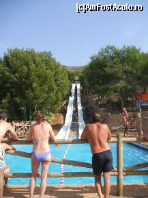 [P10] Aqualandia Benidorm » foto by iulian.chiper
 - 
<span class="allrVoted glyphicon glyphicon-heart hidden" id="av42498"></span>
<a class="m-l-10 hidden" id="sv42498" onclick="voting_Foto_DelVot(,42498,3218)" role="button">șterge vot <span class="glyphicon glyphicon-remove"></span></a>
<a id="v942498" class=" c-red"  onclick="voting_Foto_SetVot(42498)" role="button"><span class="glyphicon glyphicon-heart-empty"></span> <b>LIKE</b> = Votează poza</a> <img class="hidden"  id="f42498W9" src="/imagini/loader.gif" border="0" /><span class="AjErrMes hidden" id="e42498ErM"></span>