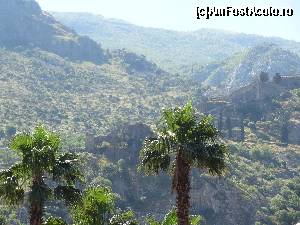 [P16] zidurile groase se întind până în vârful munţilor.  » foto by Marian Preda
 - 
<span class="allrVoted glyphicon glyphicon-heart hidden" id="av585180"></span>
<a class="m-l-10 hidden" id="sv585180" onclick="voting_Foto_DelVot(,585180,3229)" role="button">șterge vot <span class="glyphicon glyphicon-remove"></span></a>
<a id="v9585180" class=" c-red"  onclick="voting_Foto_SetVot(585180)" role="button"><span class="glyphicon glyphicon-heart-empty"></span> <b>LIKE</b> = Votează poza</a> <img class="hidden"  id="f585180W9" src="/imagini/loader.gif" border="0" /><span class="AjErrMes hidden" id="e585180ErM"></span>