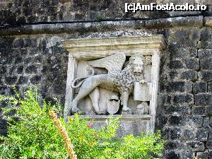 [P36] Leul veneţian, decor pe Poarta Mării » foto by crismis
 - 
<span class="allrVoted glyphicon glyphicon-heart hidden" id="av702803"></span>
<a class="m-l-10 hidden" id="sv702803" onclick="voting_Foto_DelVot(,702803,3229)" role="button">șterge vot <span class="glyphicon glyphicon-remove"></span></a>
<a id="v9702803" class=" c-red"  onclick="voting_Foto_SetVot(702803)" role="button"><span class="glyphicon glyphicon-heart-empty"></span> <b>LIKE</b> = Votează poza</a> <img class="hidden"  id="f702803W9" src="/imagini/loader.gif" border="0" /><span class="AjErrMes hidden" id="e702803ErM"></span>