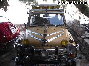 [P43] Exponate in fata magazinului de antichitati din Prcanj » foto by Aurici
 - 
<span class="allrVoted glyphicon glyphicon-heart hidden" id="av685025"></span>
<a class="m-l-10 hidden" id="sv685025" onclick="voting_Foto_DelVot(,685025,3229)" role="button">șterge vot <span class="glyphicon glyphicon-remove"></span></a>
<a id="v9685025" class=" c-red"  onclick="voting_Foto_SetVot(685025)" role="button"><span class="glyphicon glyphicon-heart-empty"></span> <b>LIKE</b> = Votează poza</a> <img class="hidden"  id="f685025W9" src="/imagini/loader.gif" border="0" /><span class="AjErrMes hidden" id="e685025ErM"></span>