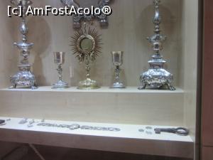 [P24] Obiecte bisericeşti » foto by Michi
 - 
<span class="allrVoted glyphicon glyphicon-heart hidden" id="av794650"></span>
<a class="m-l-10 hidden" id="sv794650" onclick="voting_Foto_DelVot(,794650,3229)" role="button">șterge vot <span class="glyphicon glyphicon-remove"></span></a>
<a id="v9794650" class=" c-red"  onclick="voting_Foto_SetVot(794650)" role="button"><span class="glyphicon glyphicon-heart-empty"></span> <b>LIKE</b> = Votează poza</a> <img class="hidden"  id="f794650W9" src="/imagini/loader.gif" border="0" /><span class="AjErrMes hidden" id="e794650ErM"></span>