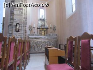 [P27] Ladă de argint în catedrală » foto by Michi
 - 
<span class="allrVoted glyphicon glyphicon-heart hidden" id="av794654"></span>
<a class="m-l-10 hidden" id="sv794654" onclick="voting_Foto_DelVot(,794654,3229)" role="button">șterge vot <span class="glyphicon glyphicon-remove"></span></a>
<a id="v9794654" class=" c-red"  onclick="voting_Foto_SetVot(794654)" role="button"><span class="glyphicon glyphicon-heart-empty"></span> <b>LIKE</b> = Votează poza</a> <img class="hidden"  id="f794654W9" src="/imagini/loader.gif" border="0" /><span class="AjErrMes hidden" id="e794654ErM"></span>