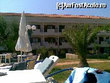 [P08] Hanioti Palace Hotel - hotelul văzut de la barul de la piscină » foto by nicole33
 - 
<span class="allrVoted glyphicon glyphicon-heart hidden" id="av299967"></span>
<a class="m-l-10 hidden" id="sv299967" onclick="voting_Foto_DelVot(,299967,3230)" role="button">șterge vot <span class="glyphicon glyphicon-remove"></span></a>
<a id="v9299967" class=" c-red"  onclick="voting_Foto_SetVot(299967)" role="button"><span class="glyphicon glyphicon-heart-empty"></span> <b>LIKE</b> = Votează poza</a> <img class="hidden"  id="f299967W9" src="/imagini/loader.gif" border="0" /><span class="AjErrMes hidden" id="e299967ErM"></span>