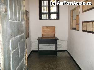 [P26] camera de tortura sau izolare » foto by bobyrodin
 - 
<span class="allrVoted glyphicon glyphicon-heart hidden" id="av634097"></span>
<a class="m-l-10 hidden" id="sv634097" onclick="voting_Foto_DelVot(,634097,3234)" role="button">șterge vot <span class="glyphicon glyphicon-remove"></span></a>
<a id="v9634097" class=" c-red"  onclick="voting_Foto_SetVot(634097)" role="button"><span class="glyphicon glyphicon-heart-empty"></span> <b>LIKE</b> = Votează poza</a> <img class="hidden"  id="f634097W9" src="/imagini/loader.gif" border="0" /><span class="AjErrMes hidden" id="e634097ErM"></span>