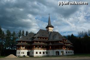 [P21] Casa Monahală din cadrul Mânăstirii Săpânța Peri.  » foto by le_maitre
 - 
<span class="allrVoted glyphicon glyphicon-heart hidden" id="av507041"></span>
<a class="m-l-10 hidden" id="sv507041" onclick="voting_Foto_DelVot(,507041,3234)" role="button">șterge vot <span class="glyphicon glyphicon-remove"></span></a>
<a id="v9507041" class=" c-red"  onclick="voting_Foto_SetVot(507041)" role="button"><span class="glyphicon glyphicon-heart-empty"></span> <b>LIKE</b> = Votează poza</a> <img class="hidden"  id="f507041W9" src="/imagini/loader.gif" border="0" /><span class="AjErrMes hidden" id="e507041ErM"></span>