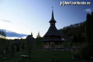 [P34] Vedere din curtea mânăstirii » foto by le_maitre
 - 
<span class="allrVoted glyphicon glyphicon-heart hidden" id="av507060"></span>
<a class="m-l-10 hidden" id="sv507060" onclick="voting_Foto_DelVot(,507060,3234)" role="button">șterge vot <span class="glyphicon glyphicon-remove"></span></a>
<a id="v9507060" class=" c-red"  onclick="voting_Foto_SetVot(507060)" role="button"><span class="glyphicon glyphicon-heart-empty"></span> <b>LIKE</b> = Votează poza</a> <img class="hidden"  id="f507060W9" src="/imagini/loader.gif" border="0" /><span class="AjErrMes hidden" id="e507060ErM"></span>