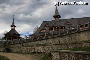 [P18] Dincolo de turnul-clopotniță, ne îndreptam spre biserica Mânăstirii Botiza » foto by le_maitre
 - 
<span class="allrVoted glyphicon glyphicon-heart hidden" id="av507567"></span>
<a class="m-l-10 hidden" id="sv507567" onclick="voting_Foto_DelVot(,507567,3234)" role="button">șterge vot <span class="glyphicon glyphicon-remove"></span></a>
<a id="v9507567" class=" c-red"  onclick="voting_Foto_SetVot(507567)" role="button"><span class="glyphicon glyphicon-heart-empty"></span> <b>LIKE</b> = Votează poza</a> <img class="hidden"  id="f507567W9" src="/imagini/loader.gif" border="0" /><span class="AjErrMes hidden" id="e507567ErM"></span>