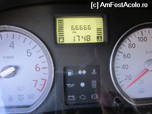 [P26] La plecarea din Mânăstirea Botiza, mașinuța noastră a înregistrat un număr 'rotund' de kilometri.  » foto by le_maitre
 - 
<span class="allrVoted glyphicon glyphicon-heart hidden" id="av507575"></span>
<a class="m-l-10 hidden" id="sv507575" onclick="voting_Foto_DelVot(,507575,3234)" role="button">șterge vot <span class="glyphicon glyphicon-remove"></span></a>
<a id="v9507575" class=" c-red"  onclick="voting_Foto_SetVot(507575)" role="button"><span class="glyphicon glyphicon-heart-empty"></span> <b>LIKE</b> = Votează poza</a> <img class="hidden"  id="f507575W9" src="/imagini/loader.gif" border="0" /><span class="AjErrMes hidden" id="e507575ErM"></span>