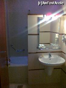 [P03] baia; dupa perete despartitor de afla cada » foto by Chloe
 - 
<span class="allrVoted glyphicon glyphicon-heart hidden" id="av237531"></span>
<a class="m-l-10 hidden" id="sv237531" onclick="voting_Foto_DelVot(,237531,3241)" role="button">șterge vot <span class="glyphicon glyphicon-remove"></span></a>
<a id="v9237531" class=" c-red"  onclick="voting_Foto_SetVot(237531)" role="button"><span class="glyphicon glyphicon-heart-empty"></span> <b>LIKE</b> = Votează poza</a> <img class="hidden"  id="f237531W9" src="/imagini/loader.gif" border="0" /><span class="AjErrMes hidden" id="e237531ErM"></span>