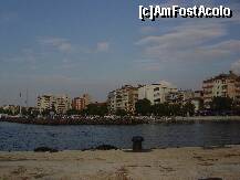[P01] Canakkale, faleza si locul de acostare a bacurilor. » foto by velker tiberiu
 - 
<span class="allrVoted glyphicon glyphicon-heart hidden" id="av198031"></span>
<a class="m-l-10 hidden" id="sv198031" onclick="voting_Foto_DelVot(,198031,3249)" role="button">șterge vot <span class="glyphicon glyphicon-remove"></span></a>
<a id="v9198031" class=" c-red"  onclick="voting_Foto_SetVot(198031)" role="button"><span class="glyphicon glyphicon-heart-empty"></span> <b>LIKE</b> = Votează poza</a> <img class="hidden"  id="f198031W9" src="/imagini/loader.gif" border="0" /><span class="AjErrMes hidden" id="e198031ErM"></span>