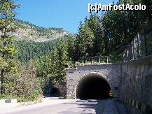 [P18] Cheile Bicazului - intrare in tunel dinspre Lacul Rosu » foto by Lumis66
 - 
<span class="allrVoted glyphicon glyphicon-heart hidden" id="av248683"></span>
<a class="m-l-10 hidden" id="sv248683" onclick="voting_Foto_DelVot(,248683,3314)" role="button">șterge vot <span class="glyphicon glyphicon-remove"></span></a>
<a id="v9248683" class=" c-red"  onclick="voting_Foto_SetVot(248683)" role="button"><span class="glyphicon glyphicon-heart-empty"></span> <b>LIKE</b> = Votează poza</a> <img class="hidden"  id="f248683W9" src="/imagini/loader.gif" border="0" /><span class="AjErrMes hidden" id="e248683ErM"></span>