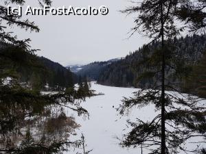 [P14] Am admirat Lacul Roșu de la înălțime, din Balconul de Piatră. » foto by Floryn81
 - 
<span class="allrVoted glyphicon glyphicon-heart hidden" id="av1214401"></span>
<a class="m-l-10 hidden" id="sv1214401" onclick="voting_Foto_DelVot(,1214401,3314)" role="button">șterge vot <span class="glyphicon glyphicon-remove"></span></a>
<a id="v91214401" class=" c-red"  onclick="voting_Foto_SetVot(1214401)" role="button"><span class="glyphicon glyphicon-heart-empty"></span> <b>LIKE</b> = Votează poza</a> <img class="hidden"  id="f1214401W9" src="/imagini/loader.gif" border="0" /><span class="AjErrMes hidden" id="e1214401ErM"></span>