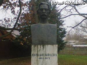 [P08] Ion Heliade Radulescu 1802-1872 » foto by DanielG&Family
 - 
<span class="allrVoted glyphicon glyphicon-heart hidden" id="av700382"></span>
<a class="m-l-10 hidden" id="sv700382" onclick="voting_Foto_DelVot(,700382,3340)" role="button">șterge vot <span class="glyphicon glyphicon-remove"></span></a>
<a id="v9700382" class=" c-red"  onclick="voting_Foto_SetVot(700382)" role="button"><span class="glyphicon glyphicon-heart-empty"></span> <b>LIKE</b> = Votează poza</a> <img class="hidden"  id="f700382W9" src="/imagini/loader.gif" border="0" /><span class="AjErrMes hidden" id="e700382ErM"></span>