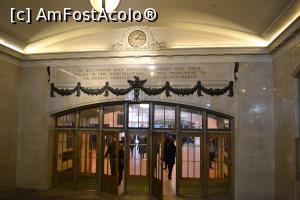 [P05] Intrarea in Vanderbilt Hall din GCT » foto by AZE
 - 
<span class="allrVoted glyphicon glyphicon-heart hidden" id="av720317"></span>
<a class="m-l-10 hidden" id="sv720317" onclick="voting_Foto_DelVot(,720317,3385)" role="button">șterge vot <span class="glyphicon glyphicon-remove"></span></a>
<a id="v9720317" class=" c-red"  onclick="voting_Foto_SetVot(720317)" role="button"><span class="glyphicon glyphicon-heart-empty"></span> <b>LIKE</b> = Votează poza</a> <img class="hidden"  id="f720317W9" src="/imagini/loader.gif" border="0" /><span class="AjErrMes hidden" id="e720317ErM"></span>