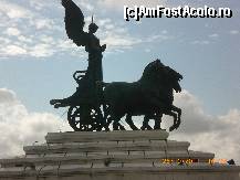 [P07] Aproape de cer...statuia Libertatii...de pe acoperisul Palatului Victor Emanuel » foto by marcemicu
 - 
<span class="allrVoted glyphicon glyphicon-heart hidden" id="av277111"></span>
<a class="m-l-10 hidden" id="sv277111" onclick="voting_Foto_DelVot(,277111,3406)" role="button">șterge vot <span class="glyphicon glyphicon-remove"></span></a>
<a id="v9277111" class=" c-red"  onclick="voting_Foto_SetVot(277111)" role="button"><span class="glyphicon glyphicon-heart-empty"></span> <b>LIKE</b> = Votează poza</a> <img class="hidden"  id="f277111W9" src="/imagini/loader.gif" border="0" /><span class="AjErrMes hidden" id="e277111ErM"></span>