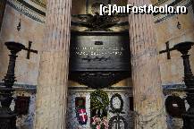 [P18] Mormantul lui Vittorio Emanuele » foto by Muffin2009*
 - 
<span class="allrVoted glyphicon glyphicon-heart hidden" id="av323275"></span>
<a class="m-l-10 hidden" id="sv323275" onclick="voting_Foto_DelVot(,323275,3406)" role="button">șterge vot <span class="glyphicon glyphicon-remove"></span></a>
<a id="v9323275" class=" c-red"  onclick="voting_Foto_SetVot(323275)" role="button"><span class="glyphicon glyphicon-heart-empty"></span> <b>LIKE</b> = Votează poza</a> <img class="hidden"  id="f323275W9" src="/imagini/loader.gif" border="0" /><span class="AjErrMes hidden" id="e323275ErM"></span>
