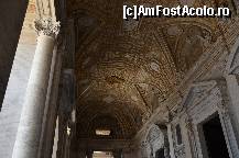 [P07] Intrarea in basilica » foto by Muffin2009*
 - 
<span class="allrVoted glyphicon glyphicon-heart hidden" id="av323367"></span>
<a class="m-l-10 hidden" id="sv323367" onclick="voting_Foto_DelVot(,323367,3406)" role="button">șterge vot <span class="glyphicon glyphicon-remove"></span></a>
<a id="v9323367" class=" c-red"  onclick="voting_Foto_SetVot(323367)" role="button"><span class="glyphicon glyphicon-heart-empty"></span> <b>LIKE</b> = Votează poza</a> <img class="hidden"  id="f323367W9" src="/imagini/loader.gif" border="0" /><span class="AjErrMes hidden" id="e323367ErM"></span>