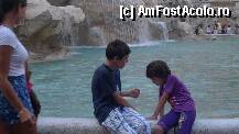 [P57] Discuţii despre banii aruncaţi la Trevi » foto by nickro
 - 
<span class="allrVoted glyphicon glyphicon-heart hidden" id="av227444"></span>
<a class="m-l-10 hidden" id="sv227444" onclick="voting_Foto_DelVot(,227444,3406)" role="button">șterge vot <span class="glyphicon glyphicon-remove"></span></a>
<a id="v9227444" class=" c-red"  onclick="voting_Foto_SetVot(227444)" role="button"><span class="glyphicon glyphicon-heart-empty"></span> <b>LIKE</b> = Votează poza</a> <img class="hidden"  id="f227444W9" src="/imagini/loader.gif" border="0" /><span class="AjErrMes hidden" id="e227444ErM"></span>