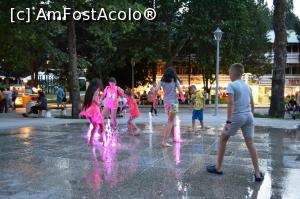 [P04] Fântâni arteziene moderne în centru-distracția copiilor » foto by AZE
 - 
<span class="allrVoted glyphicon glyphicon-heart hidden" id="av989227"></span>
<a class="m-l-10 hidden" id="sv989227" onclick="voting_Foto_DelVot(,989227,3407)" role="button">șterge vot <span class="glyphicon glyphicon-remove"></span></a>
<a id="v9989227" class=" c-red"  onclick="voting_Foto_SetVot(989227)" role="button"><span class="glyphicon glyphicon-heart-empty"></span> <b>LIKE</b> = Votează poza</a> <img class="hidden"  id="f989227W9" src="/imagini/loader.gif" border="0" /><span class="AjErrMes hidden" id="e989227ErM"></span>