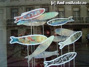 [P16] Sardina e totul -sloganul festei populare in Rua Augusta » foto by mireille
 - 
<span class="allrVoted glyphicon glyphicon-heart hidden" id="av496730"></span>
<a class="m-l-10 hidden" id="sv496730" onclick="voting_Foto_DelVot(,496730,3414)" role="button">șterge vot <span class="glyphicon glyphicon-remove"></span></a>
<a id="v9496730" class=" c-red"  onclick="voting_Foto_SetVot(496730)" role="button"><span class="glyphicon glyphicon-heart-empty"></span> <b>LIKE</b> = Votează poza</a> <img class="hidden"  id="f496730W9" src="/imagini/loader.gif" border="0" /><span class="AjErrMes hidden" id="e496730ErM"></span>