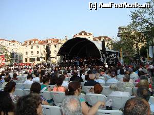[P22] Piata Rossio -concertul fanfarelor populare din Portugalia » foto by mireille
 - 
<span class="allrVoted glyphicon glyphicon-heart hidden" id="av496739"></span>
<a class="m-l-10 hidden" id="sv496739" onclick="voting_Foto_DelVot(,496739,3414)" role="button">șterge vot <span class="glyphicon glyphicon-remove"></span></a>
<a id="v9496739" class=" c-red"  onclick="voting_Foto_SetVot(496739)" role="button"><span class="glyphicon glyphicon-heart-empty"></span> <b>LIKE</b> = Votează poza</a> <img class="hidden"  id="f496739W9" src="/imagini/loader.gif" border="0" /><span class="AjErrMes hidden" id="e496739ErM"></span>