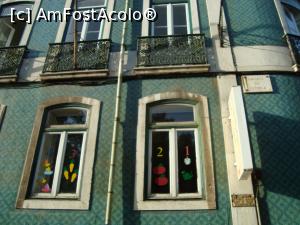 [P35] Ferestre in Bairro Alto » foto by mireille
 - 
<span class="allrVoted glyphicon glyphicon-heart hidden" id="av830573"></span>
<a class="m-l-10 hidden" id="sv830573" onclick="voting_Foto_DelVot(,830573,3414)" role="button">șterge vot <span class="glyphicon glyphicon-remove"></span></a>
<a id="v9830573" class=" c-red"  onclick="voting_Foto_SetVot(830573)" role="button"><span class="glyphicon glyphicon-heart-empty"></span> <b>LIKE</b> = Votează poza</a> <img class="hidden"  id="f830573W9" src="/imagini/loader.gif" border="0" /><span class="AjErrMes hidden" id="e830573ErM"></span>