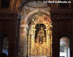 [P30] Altarul din biserica Madre de Deus, singura clădire păstrată din mănăstirea cu acelaşi nume, în care a fost amenajat Museu do Azulejo.  » foto by Carmen Ion
 - 
<span class="allrVoted glyphicon glyphicon-heart hidden" id="av613073"></span>
<a class="m-l-10 hidden" id="sv613073" onclick="voting_Foto_DelVot(,613073,3414)" role="button">șterge vot <span class="glyphicon glyphicon-remove"></span></a>
<a id="v9613073" class=" c-red"  onclick="voting_Foto_SetVot(613073)" role="button"><span class="glyphicon glyphicon-heart-empty"></span> <b>LIKE</b> = Votează poza</a> <img class="hidden"  id="f613073W9" src="/imagini/loader.gif" border="0" /><span class="AjErrMes hidden" id="e613073ErM"></span>