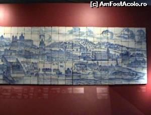 [P32] O mică parte din 'Panoul Lisabona', lung de 23 cm, expus la Museu Nacional do Azulejo.  » foto by Carmen Ion
 - 
<span class="allrVoted glyphicon glyphicon-heart hidden" id="av613076"></span>
<a class="m-l-10 hidden" id="sv613076" onclick="voting_Foto_DelVot(,613076,3414)" role="button">șterge vot <span class="glyphicon glyphicon-remove"></span></a>
<a id="v9613076" class=" c-red"  onclick="voting_Foto_SetVot(613076)" role="button"><span class="glyphicon glyphicon-heart-empty"></span> <b>LIKE</b> = Votează poza</a> <img class="hidden"  id="f613076W9" src="/imagini/loader.gif" border="0" /><span class="AjErrMes hidden" id="e613076ErM"></span>