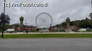 [P30] 29 dec. 2022.

Târg de Crăciun organizat în Praca Marquese de Pombal, lângă ieșirea din Parque Edard VII. » foto by ovidiuyepi
 - 
<span class="allrVoted glyphicon glyphicon-heart hidden" id="av1395618"></span>
<a class="m-l-10 hidden" id="sv1395618" onclick="voting_Foto_DelVot(,1395618,3414)" role="button">șterge vot <span class="glyphicon glyphicon-remove"></span></a>
<a id="v91395618" class=" c-red"  onclick="voting_Foto_SetVot(1395618)" role="button"><span class="glyphicon glyphicon-heart-empty"></span> <b>LIKE</b> = Votează poza</a> <img class="hidden"  id="f1395618W9" src="/imagini/loader.gif" border="0" /><span class="AjErrMes hidden" id="e1395618ErM"></span>