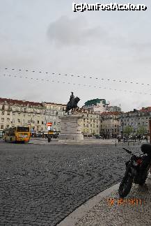 [P07] Baixa - Figueira Square - statuia lui Dom Joao I » foto by deliutza27
 - 
<span class="allrVoted glyphicon glyphicon-heart hidden" id="av194340"></span>
<a class="m-l-10 hidden" id="sv194340" onclick="voting_Foto_DelVot(,194340,3414)" role="button">șterge vot <span class="glyphicon glyphicon-remove"></span></a>
<a id="v9194340" class=" c-red"  onclick="voting_Foto_SetVot(194340)" role="button"><span class="glyphicon glyphicon-heart-empty"></span> <b>LIKE</b> = Votează poza</a> <img class="hidden"  id="f194340W9" src="/imagini/loader.gif" border="0" /><span class="AjErrMes hidden" id="e194340ErM"></span>
