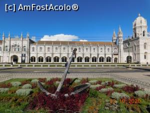 P24 [OCT-2020] În faţa Mosteiro dos Jerónimos