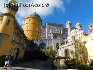[P27] Palatul Pena, Sintra » foto by irinad
 - 
<span class="allrVoted glyphicon glyphicon-heart hidden" id="av1220112"></span>
<a class="m-l-10 hidden" id="sv1220112" onclick="voting_Foto_DelVot(,1220112,3414)" role="button">șterge vot <span class="glyphicon glyphicon-remove"></span></a>
<a id="v91220112" class=" c-red"  onclick="voting_Foto_SetVot(1220112)" role="button"><span class="glyphicon glyphicon-heart-empty"></span> <b>LIKE</b> = Votează poza</a> <img class="hidden"  id="f1220112W9" src="/imagini/loader.gif" border="0" /><span class="AjErrMes hidden" id="e1220112ErM"></span>