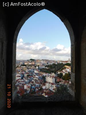 [P49] Privind printr-una dintre ferestrele Castelului São Jorge » foto by irinad
 - 
<span class="allrVoted glyphicon glyphicon-heart hidden" id="av1220134"></span>
<a class="m-l-10 hidden" id="sv1220134" onclick="voting_Foto_DelVot(,1220134,3414)" role="button">șterge vot <span class="glyphicon glyphicon-remove"></span></a>
<a id="v91220134" class=" c-red"  onclick="voting_Foto_SetVot(1220134)" role="button"><span class="glyphicon glyphicon-heart-empty"></span> <b>LIKE</b> = Votează poza</a> <img class="hidden"  id="f1220134W9" src="/imagini/loader.gif" border="0" /><span class="AjErrMes hidden" id="e1220134ErM"></span>
