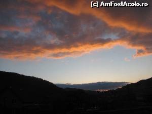 [P18] Rasarit de soare la Praid.  » foto by PPP974273
 - 
<span class="allrVoted glyphicon glyphicon-heart hidden" id="av611998"></span>
<a class="m-l-10 hidden" id="sv611998" onclick="voting_Foto_DelVot(,611998,3441)" role="button">șterge vot <span class="glyphicon glyphicon-remove"></span></a>
<a id="v9611998" class=" c-red"  onclick="voting_Foto_SetVot(611998)" role="button"><span class="glyphicon glyphicon-heart-empty"></span> <b>LIKE</b> = Votează poza</a> <img class="hidden"  id="f611998W9" src="/imagini/loader.gif" border="0" /><span class="AjErrMes hidden" id="e611998ErM"></span>