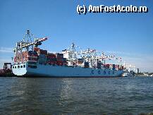[P5x] Portul din Hamburg este cel de-al doilea ca marime din Europa, dupa cel din Rotterdam. Este un adevarat furnicar: o multime de macarale incarca sau descarca intr-una containere cu marfa » foto by lizuk
 - 
<span class="allrVoted glyphicon glyphicon-heart hidden" id="av23972"></span>
<a class="m-l-10 hidden" id="sv23972" onclick="voting_Foto_DelVot(,23972,3449)" role="button">șterge vot <span class="glyphicon glyphicon-remove"></span></a>
<a id="v923972" class=" c-red"  onclick="voting_Foto_SetVot(23972)" role="button"><span class="glyphicon glyphicon-heart-empty"></span> <b>LIKE</b> = Votează poza</a> <img class="hidden"  id="f23972W9" src="/imagini/loader.gif" border="0" /><span class="AjErrMes hidden" id="e23972ErM"></span>