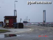 [P14] Am avut emotii privind traversarile doar pana am vazut cum functioneaza imbarcarea pe primul ferry » foto by valentinavaju
 - 
<span class="allrVoted glyphicon glyphicon-heart hidden" id="av193244"></span>
<a class="m-l-10 hidden" id="sv193244" onclick="voting_Foto_DelVot(,193244,3499)" role="button">șterge vot <span class="glyphicon glyphicon-remove"></span></a>
<a id="v9193244" class=" c-red"  onclick="voting_Foto_SetVot(193244)" role="button"><span class="glyphicon glyphicon-heart-empty"></span> <b>LIKE</b> = Votează poza</a> <img class="hidden"  id="f193244W9" src="/imagini/loader.gif" border="0" /><span class="AjErrMes hidden" id="e193244ErM"></span>