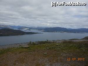 [P16] Lyngenfjord - frumuseţea sălbatică a coastei norvegiene.  » foto by iulianic
 - 
<span class="allrVoted glyphicon glyphicon-heart hidden" id="av486719"></span>
<a class="m-l-10 hidden" id="sv486719" onclick="voting_Foto_DelVot(,486719,3499)" role="button">șterge vot <span class="glyphicon glyphicon-remove"></span></a>
<a id="v9486719" class=" c-red"  onclick="voting_Foto_SetVot(486719)" role="button"><span class="glyphicon glyphicon-heart-empty"></span> <b>LIKE</b> = Votează poza</a> <img class="hidden"  id="f486719W9" src="/imagini/loader.gif" border="0" /><span class="AjErrMes hidden" id="e486719ErM"></span>
