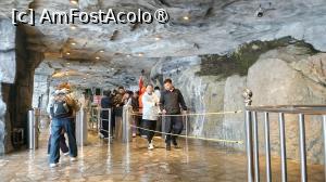 [P37] spre Pestera Tianmen » foto by elenaadina
 - 
<span class="allrVoted glyphicon glyphicon-heart hidden" id="av1505637"></span>
<a class="m-l-10 hidden" id="sv1505637" onclick="voting_Foto_DelVot(,1505637,3501)" role="button">șterge vot <span class="glyphicon glyphicon-remove"></span></a>
<a id="v91505637" class=" c-red"  onclick="voting_Foto_SetVot(1505637)" role="button"><span class="glyphicon glyphicon-heart-empty"></span> <b>LIKE</b> = Votează poza</a> <img class="hidden"  id="f1505637W9" src="/imagini/loader.gif" border="0" /><span class="AjErrMes hidden" id="e1505637ErM"></span>