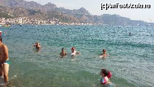 [P10] plaja din Giardini Naxos » foto by raducondurache
 - 
<span class="allrVoted glyphicon glyphicon-heart hidden" id="av654790"></span>
<a class="m-l-10 hidden" id="sv654790" onclick="voting_Foto_DelVot(,654790,3509)" role="button">șterge vot <span class="glyphicon glyphicon-remove"></span></a>
<a id="v9654790" class=" c-red"  onclick="voting_Foto_SetVot(654790)" role="button"><span class="glyphicon glyphicon-heart-empty"></span> <b>LIKE</b> = Votează poza</a> <img class="hidden"  id="f654790W9" src="/imagini/loader.gif" border="0" /><span class="AjErrMes hidden" id="e654790ErM"></span>