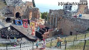 [P03] Amfiteatrul grecesc din Taormina, colonie fondata in sec. 3 i. Hr.  » foto by raducondurache
 - 
<span class="allrVoted glyphicon glyphicon-heart hidden" id="av654783"></span>
<a class="m-l-10 hidden" id="sv654783" onclick="voting_Foto_DelVot(,654783,3509)" role="button">șterge vot <span class="glyphicon glyphicon-remove"></span></a>
<a id="v9654783" class=" c-red"  onclick="voting_Foto_SetVot(654783)" role="button"><span class="glyphicon glyphicon-heart-empty"></span> <b>LIKE</b> = Votează poza</a> <img class="hidden"  id="f654783W9" src="/imagini/loader.gif" border="0" /><span class="AjErrMes hidden" id="e654783ErM"></span>