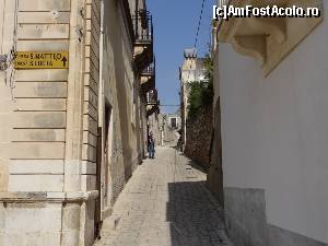 [P36] Straduta din Scicli » foto by BOGDAN DSN
 - 
<span class="allrVoted glyphicon glyphicon-heart hidden" id="av687548"></span>
<a class="m-l-10 hidden" id="sv687548" onclick="voting_Foto_DelVot(,687548,3509)" role="button">șterge vot <span class="glyphicon glyphicon-remove"></span></a>
<a id="v9687548" class=" c-red"  onclick="voting_Foto_SetVot(687548)" role="button"><span class="glyphicon glyphicon-heart-empty"></span> <b>LIKE</b> = Votează poza</a> <img class="hidden"  id="f687548W9" src="/imagini/loader.gif" border="0" /><span class="AjErrMes hidden" id="e687548ErM"></span>