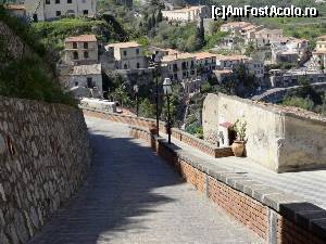 [P23] O alta straduta din Savoca » foto by BOGDAN DSN
 - 
<span class="allrVoted glyphicon glyphicon-heart hidden" id="av688066"></span>
<a class="m-l-10 hidden" id="sv688066" onclick="voting_Foto_DelVot(,688066,3509)" role="button">șterge vot <span class="glyphicon glyphicon-remove"></span></a>
<a id="v9688066" class=" c-red"  onclick="voting_Foto_SetVot(688066)" role="button"><span class="glyphicon glyphicon-heart-empty"></span> <b>LIKE</b> = Votează poza</a> <img class="hidden"  id="f688066W9" src="/imagini/loader.gif" border="0" /><span class="AjErrMes hidden" id="e688066ErM"></span>