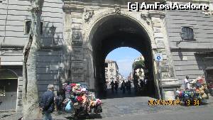 [P20] Catania- Arcul San Benedetto.  » foto by olga
 - 
<span class="allrVoted glyphicon glyphicon-heart hidden" id="av620643"></span>
<a class="m-l-10 hidden" id="sv620643" onclick="voting_Foto_DelVot(,620643,3509)" role="button">șterge vot <span class="glyphicon glyphicon-remove"></span></a>
<a id="v9620643" class=" c-red"  onclick="voting_Foto_SetVot(620643)" role="button"><span class="glyphicon glyphicon-heart-empty"></span> <b>LIKE</b> = Votează poza</a> <img class="hidden"  id="f620643W9" src="/imagini/loader.gif" border="0" /><span class="AjErrMes hidden" id="e620643ErM"></span>