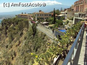 [P01] Taormina - vedere din Piazza IX Aprile.  » foto by Carmen Ion
 - 
<span class="allrVoted glyphicon glyphicon-heart hidden" id="av712085"></span>
<a class="m-l-10 hidden" id="sv712085" onclick="voting_Foto_DelVot(,712085,3509)" role="button">șterge vot <span class="glyphicon glyphicon-remove"></span></a>
<a id="v9712085" class=" c-red"  onclick="voting_Foto_SetVot(712085)" role="button"><span class="glyphicon glyphicon-heart-empty"></span> <b>LIKE</b> = Votează poza</a> <img class="hidden"  id="f712085W9" src="/imagini/loader.gif" border="0" /><span class="AjErrMes hidden" id="e712085ErM"></span>