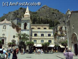 [P05] Taormina - Piazza IX Aprile, cu bisericile Sant 'Agostino şi San Giuseppe.  » foto by Carmen Ion
 - 
<span class="allrVoted glyphicon glyphicon-heart hidden" id="av712089"></span>
<a class="m-l-10 hidden" id="sv712089" onclick="voting_Foto_DelVot(,712089,3509)" role="button">șterge vot <span class="glyphicon glyphicon-remove"></span></a>
<a id="v9712089" class=" c-red"  onclick="voting_Foto_SetVot(712089)" role="button"><span class="glyphicon glyphicon-heart-empty"></span> <b>LIKE</b> = Votează poza</a> <img class="hidden"  id="f712089W9" src="/imagini/loader.gif" border="0" /><span class="AjErrMes hidden" id="e712089ErM"></span>