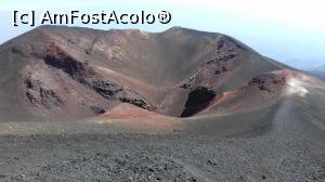 [P14] Unul din craterele de pe Etna, la aproape 3.000 m înălţime » foto by irinad
 - 
<span class="allrVoted glyphicon glyphicon-heart hidden" id="av868123"></span>
<a class="m-l-10 hidden" id="sv868123" onclick="voting_Foto_DelVot(,868123,3509)" role="button">șterge vot <span class="glyphicon glyphicon-remove"></span></a>
<a id="v9868123" class=" c-red"  onclick="voting_Foto_SetVot(868123)" role="button"><span class="glyphicon glyphicon-heart-empty"></span> <b>LIKE</b> = Votează poza</a> <img class="hidden"  id="f868123W9" src="/imagini/loader.gif" border="0" /><span class="AjErrMes hidden" id="e868123ErM"></span>