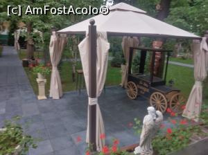 [P51] Grădina Palatului Bragadiru » foto by Mioritik
 - 
<span class="allrVoted glyphicon glyphicon-heart hidden" id="av1365134"></span>
<a class="m-l-10 hidden" id="sv1365134" onclick="voting_Foto_DelVot(,1365134,3511)" role="button">șterge vot <span class="glyphicon glyphicon-remove"></span></a>
<a id="v91365134" class=" c-red"  onclick="voting_Foto_SetVot(1365134)" role="button"><span class="glyphicon glyphicon-heart-empty"></span> <b>LIKE</b> = Votează poza</a> <img class="hidden"  id="f1365134W9" src="/imagini/loader.gif" border="0" /><span class="AjErrMes hidden" id="e1365134ErM"></span>