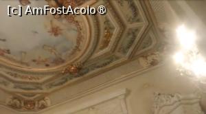 [P01] Palatul Noblesse, strada Sfinților, București » foto by Mioritik
 - 
<span class="allrVoted glyphicon glyphicon-heart hidden" id="av1396698"></span>
<a class="m-l-10 hidden" id="sv1396698" onclick="voting_Foto_DelVot(,1396698,3511)" role="button">șterge vot <span class="glyphicon glyphicon-remove"></span></a>
<a id="v91396698" class=" c-red"  onclick="voting_Foto_SetVot(1396698)" role="button"><span class="glyphicon glyphicon-heart-empty"></span> <b>LIKE</b> = Votează poza</a> <img class="hidden"  id="f1396698W9" src="/imagini/loader.gif" border="0" /><span class="AjErrMes hidden" id="e1396698ErM"></span>