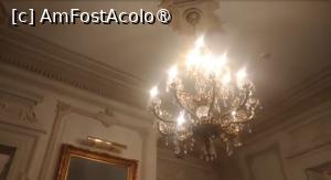 [P21] Palatul Noblesse, strada Sfinților, București » foto by Mioritik
 - 
<span class="allrVoted glyphicon glyphicon-heart hidden" id="av1396718"></span>
<a class="m-l-10 hidden" id="sv1396718" onclick="voting_Foto_DelVot(,1396718,3511)" role="button">șterge vot <span class="glyphicon glyphicon-remove"></span></a>
<a id="v91396718" class=" c-red"  onclick="voting_Foto_SetVot(1396718)" role="button"><span class="glyphicon glyphicon-heart-empty"></span> <b>LIKE</b> = Votează poza</a> <img class="hidden"  id="f1396718W9" src="/imagini/loader.gif" border="0" /><span class="AjErrMes hidden" id="e1396718ErM"></span>